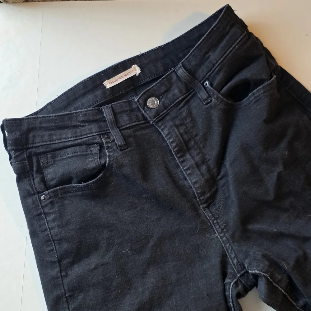 LEVI'S 725 High Rise Boot Cut Jeans - Picture 1 of 6